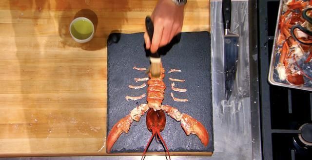 米其林|米其林大厨戈登拉姆齐，完美无痛拆龙虾肉，只需7步骤轻松上手