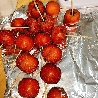 这道#一学就会快手菜#冰糖葫芦，每天吃都吃不够