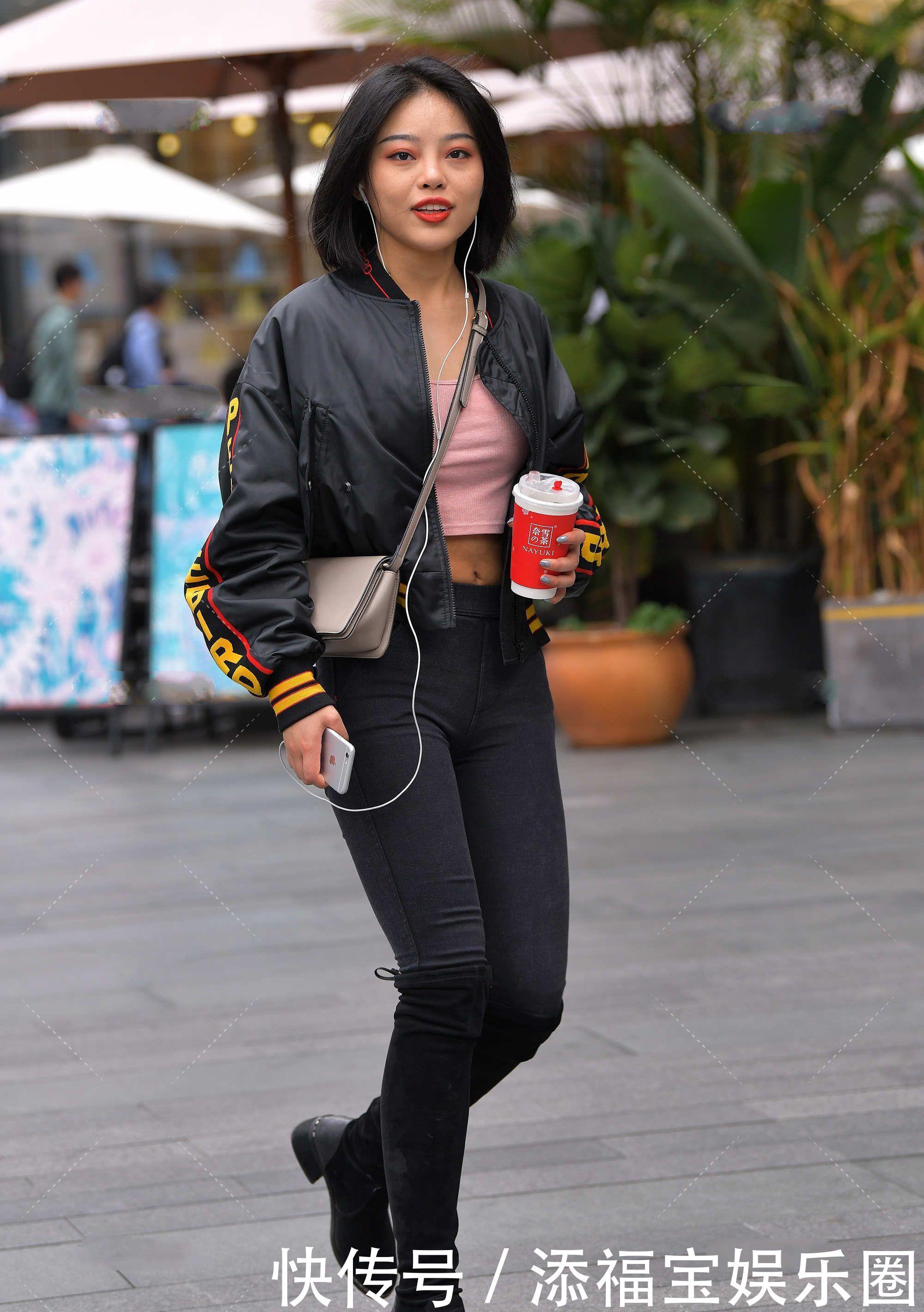 短款夹克衫混搭过膝长筒靴,显腿长