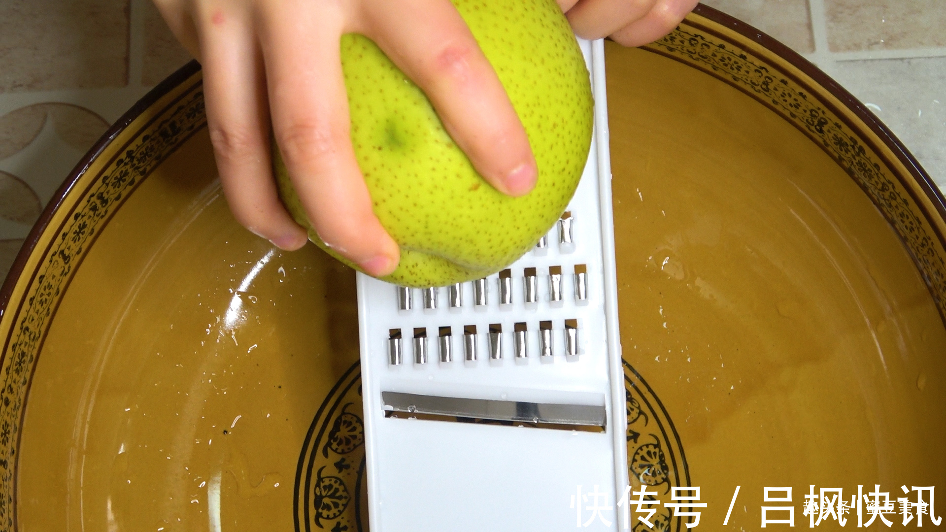 梨汁|秋梨膏详细做法，毫无保留告诉你，真材实料更营养，再也不用买了