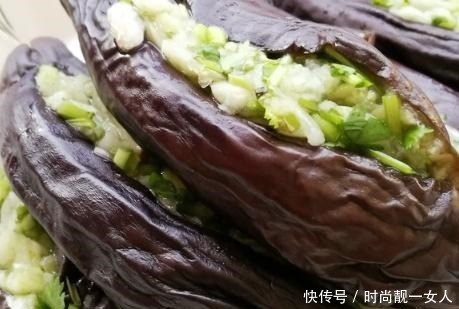 这菜,5块钱能买6斤,腌好后放冬天吃特香,遇到我从不会手软