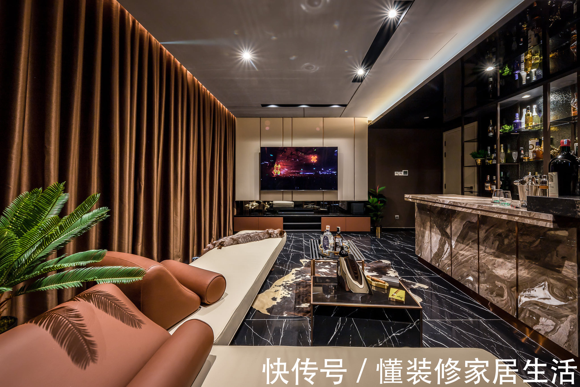 深色系|实际面积260㎡的别墅,装修不奢华不堆砌,三代人同住越看越喜欢