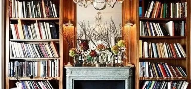 刘嘉玲的豪宅当中,有很多价值不菲的艺术品,就像一个艺术馆一般