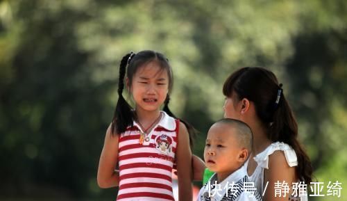 孩子|二胎家庭很快会面临的4个问题,父母别不以为意,第4个很扎心