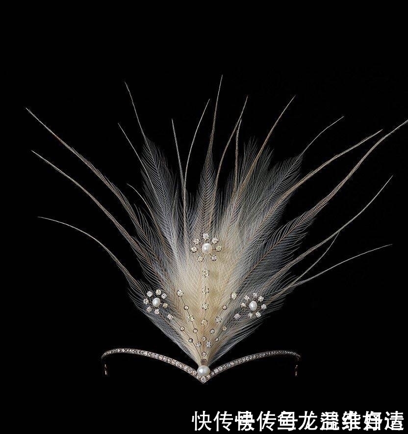 名伶|羽饰珠宝又美又仙，从名伶到女王都爱不释手