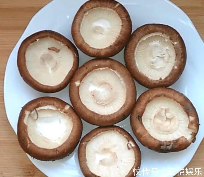 吃大鱼大肉不如多吃这道菜,简单蒸一蒸,营养美味比肉香