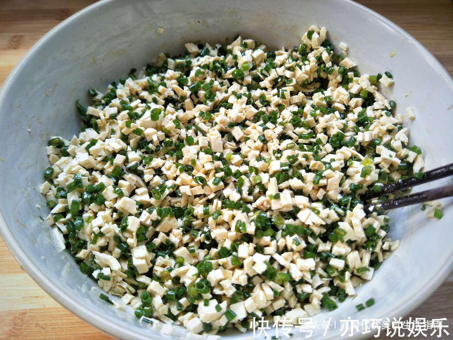 这道早点酥脆好吃,比包子简单,比饺子快手,做一大锅才5块钱