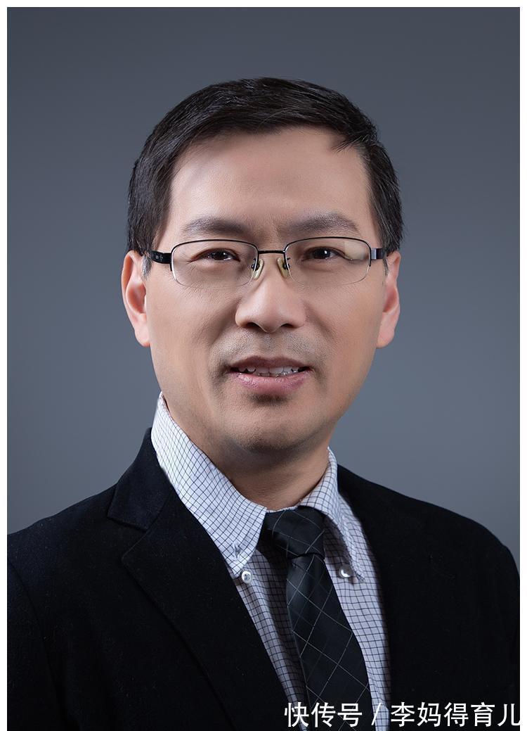 伟德国际南昌航空大学举行“流动的红色 行走的力量”巡展宣讲活动