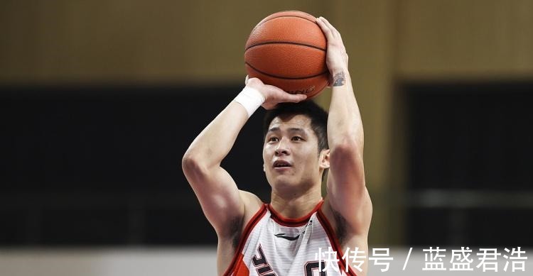 副韧带|江苏男篮官方崔晓龙遭遇内侧副韧带损伤 将离开赛区进行治疗!