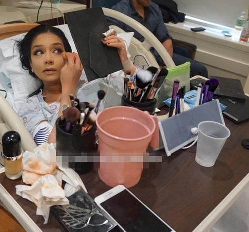 临产|产妇临产时痛得不行,但她还坚持给自己化妆,她的解释让人无语!