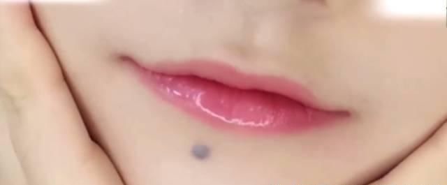 哑光唇 口红太贵?姑娘只用了1支口红 画出了8种唇色!