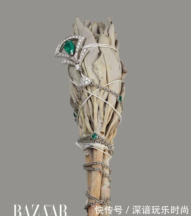 佳士得 看过了这些珠宝,我才读懂了祖母绿的“年轻范”!