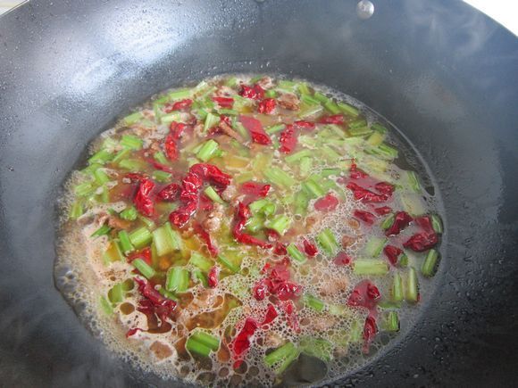 菠菜面|睡眠不好，眼睛干涩！经常吃这道菜，让你一觉到天亮