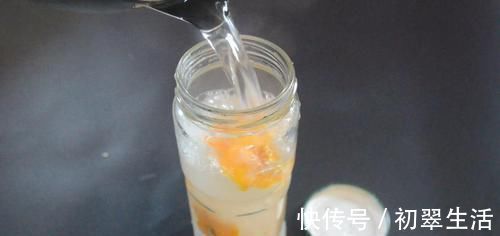 橘子皮|橘子皮放进白醋里泡一泡, 能为家里省下不少钱, 看完您会感谢我的
