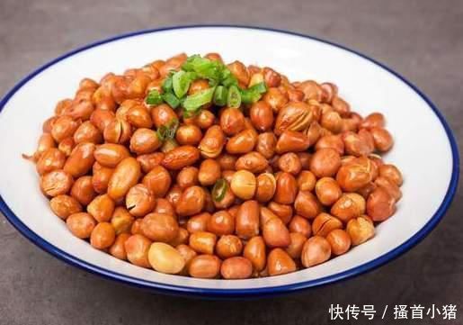 炸花生米,别急着下锅,多做一步,花生又酥又脆,还不容易炸糊