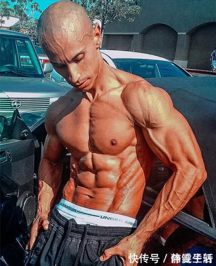 营养物质|街健大神告诉你,素食也能练出肌肉身材,而且常年保持极低的体脂