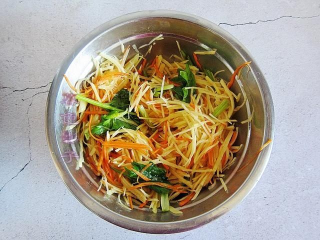  老两口的早餐，简单又好吃，酸碱平衡，低脂低热，养胃又当饱