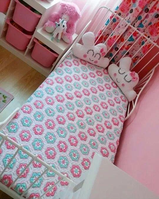 零线太多别浪费,试试钩一钩拼花抱枕,在家非常好用!附图解