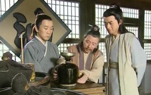 莘瑶琴@再读《卖油郎独占花魁》,发现花魁之所以嫁给卖油郎,与爱情无关