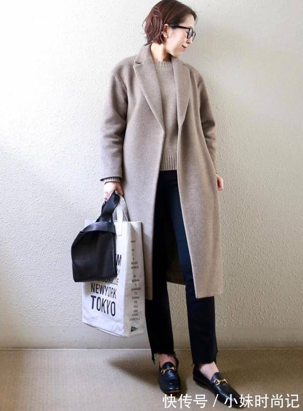 穿法 过了45岁的女人,穿衣只要掌握这几个小妙招,会更有气质