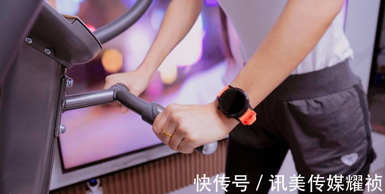 老少皆宜|高效燃脂、轻松减肥，莫比椭圆机高颜值的燃脂塑形利器