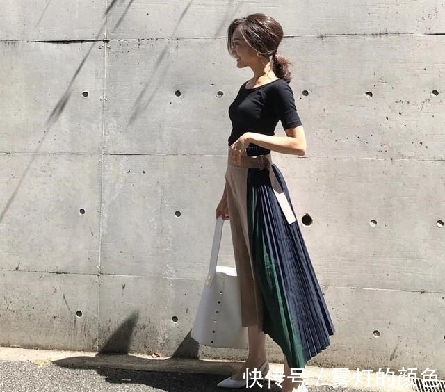 半身裙 日本熟龄女士穿搭惊艳初夏,淡雅色系,穿出淡雅气质,做淡雅女子!