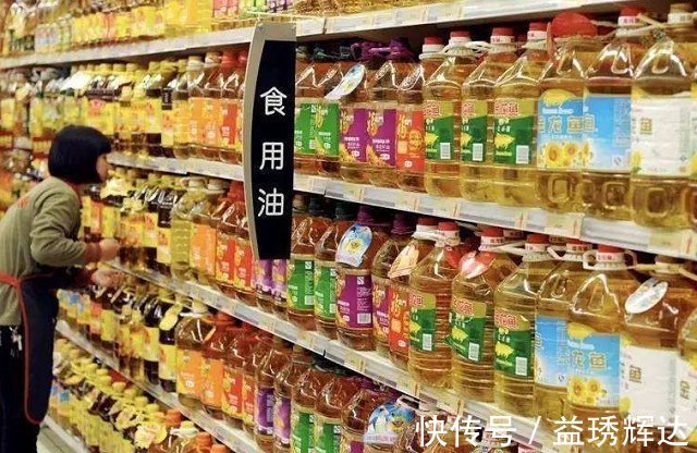 聪明人买油时，宁可多花钱，也要买带这4个词的油，涨知识了