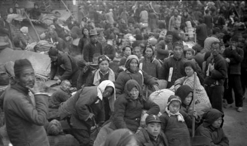 官府!皇帝让范仲淹赈灾,他却用赈灾款来修官府抬米价,事后才知真高明