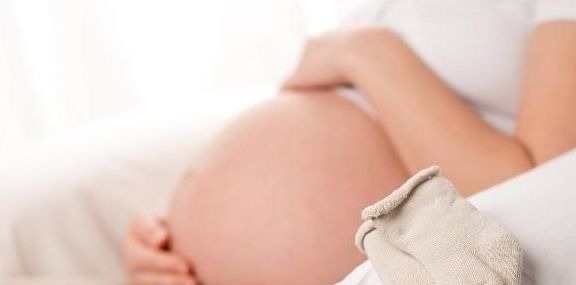 补充蛋白质|孕期总是感觉头晕是怎么回事？若做好三点，或许有助于胎儿发育