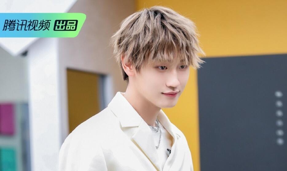 岳云鹏的真实拯救了《拜冰》,魏大勋和何炅的对话又把它打回原形