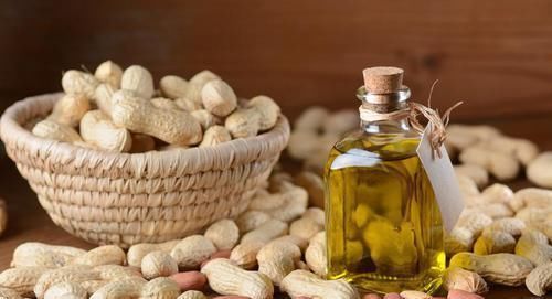 玉米油、大豆油、花生油,哪种油更适合家庭使用区别大,别用错