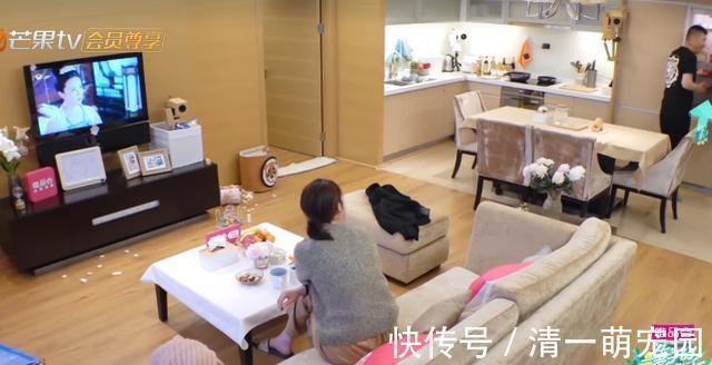 霸道總裁|蔣勤勤家小地板還臟亂,秦海璐家大又干凈,幸福背后是老公的差距