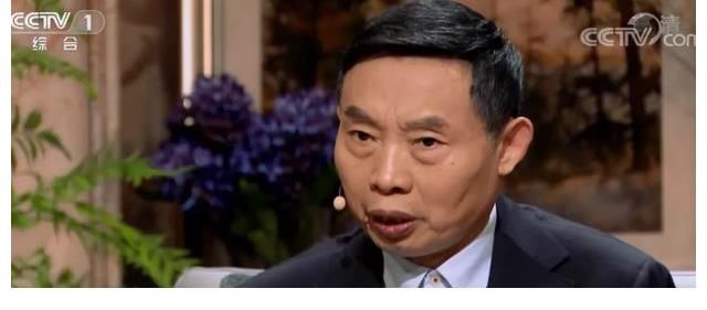 透明的红萝卜|《朗读者》第三季回归，一如既往地好看好哭