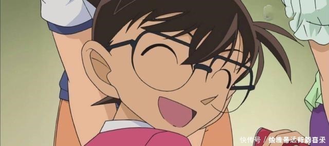 小哀|灰原哀卖萌,小兰卖萌,工藤新一的反应截然不同!