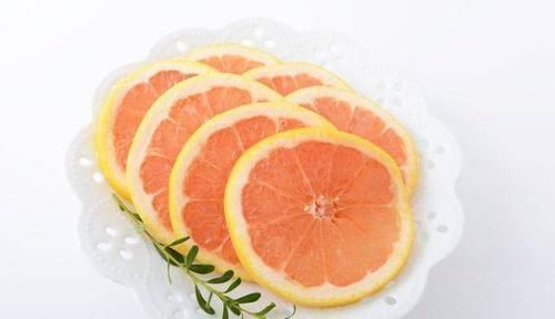 高血压|提醒高血压患者：吃降压药后，切勿吃这类水果，否则易诱发心梗！