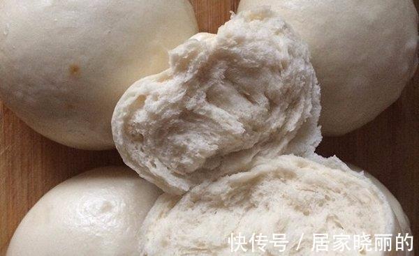 松软|10年馒头店老板：蒸馒头时加这2样，发面快，蒸的馒头白白胖胖