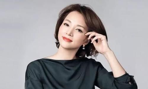 主持人|东方卫视遭遇“用人荒”，请回董卿代替陈蓉，是不是一步好棋？