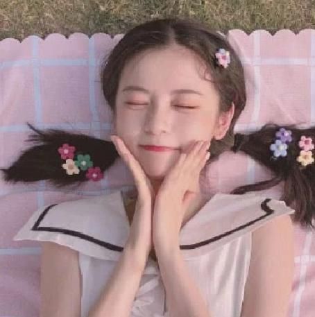 女孩子|女孩子脸上这3地方“凸起”,是标准“桃花脸”,难怪颜值“爆表”