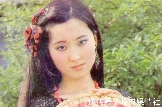 林黛玉#07年“林妹妹”陈晓旭葬礼:死前对父亲说了五个字,邓婕悲伤欲绝