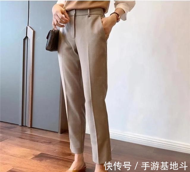 搭配 开春穿搭模板大衣+烟管裤=又飒又美,适合30到60岁女性!