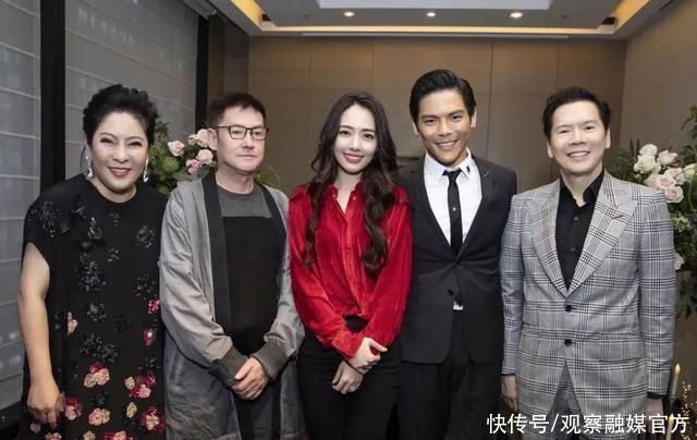 戚薇|祖孙三代共用一张脸是什么样的体验?网友:遗传实在是太神奇了