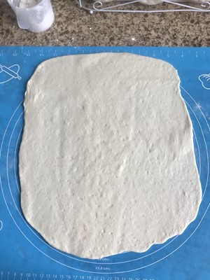 这种三角饼卖的都很贵,教您在家做,外酥里软,咬一口酥掉渣