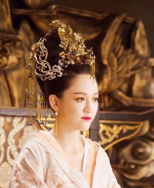 古代&古代皇帝经常赐妃子“万两黄金”,不心疼吗你先看看它值多少钱