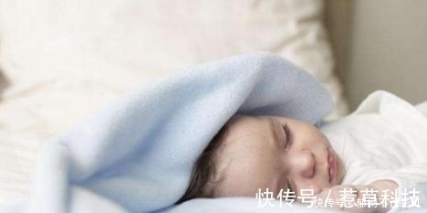 耳垂|宝宝这几个地方越大越好,老人常说的“福相”,很少有人三个全中