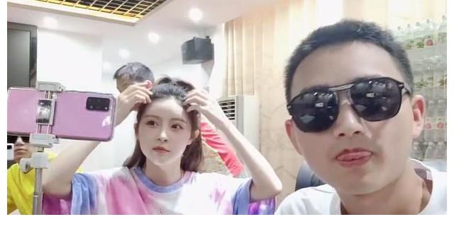 玩法|4对情侣独处8天！斗鱼《猎爱游戏》玩法大胆，嘉宾太幸福了