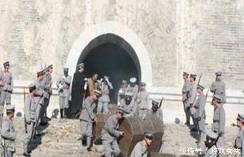 交出|孙殿英盗慈禧墓时，在漆黑的地宫做了苏简安？交出丢失的寿裤
