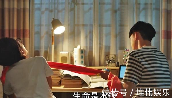 赵今麦综艺首秀新造型抢镜，和郭俊辰互动超甜蜜，弥补了观众遗憾