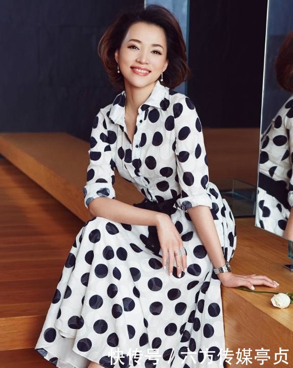 央视一姐 46岁“央视一姐”董卿,主持春晚17次,腹有诗书气自华本尊