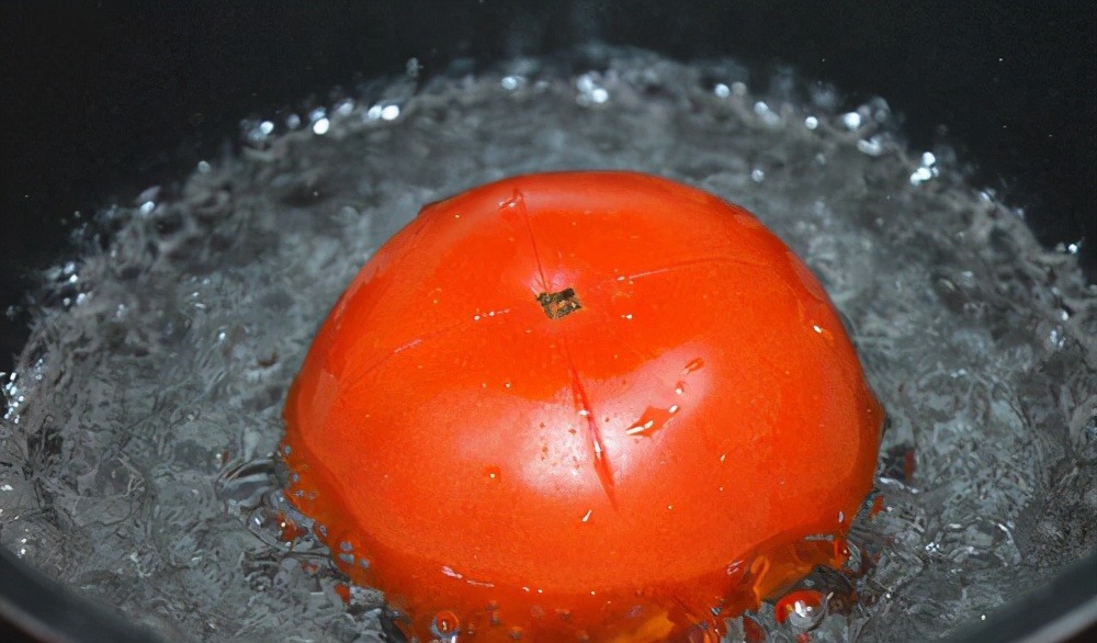 西红柿打不打激素看一眼这里就知道，包你买到不打激素番茄