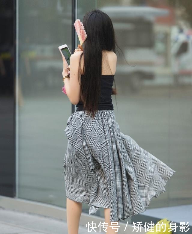 半身裙|丰润柔美的吊带裙美女，兼顾美感与舒适度，气质提升